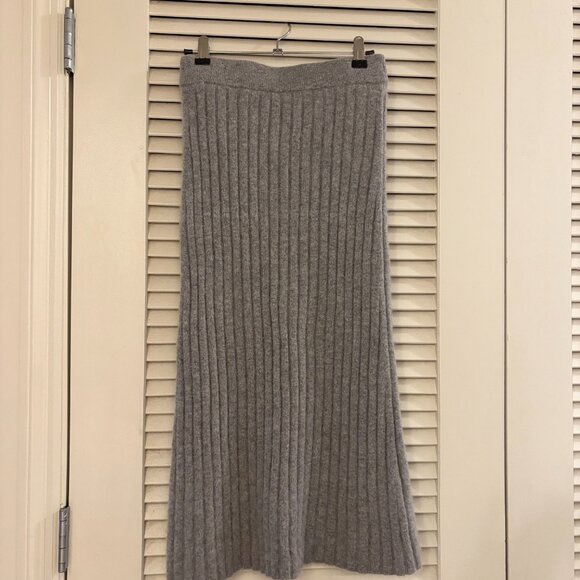 Quince Cashmere Midi Skirt - Picture 2 of 4